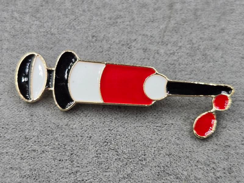 Брошка *шприц* 14*49 мм колір золото