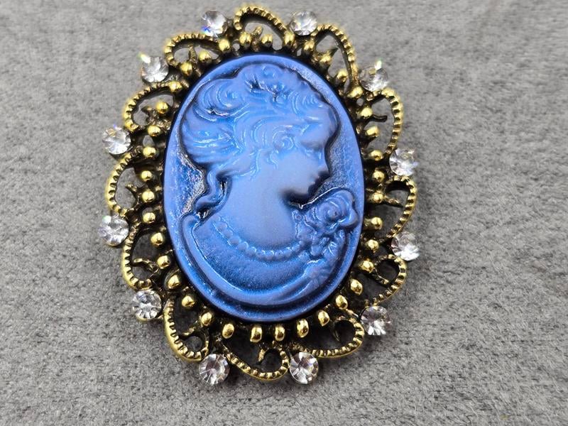 Брошка *камея* 29*35 мм колір золото