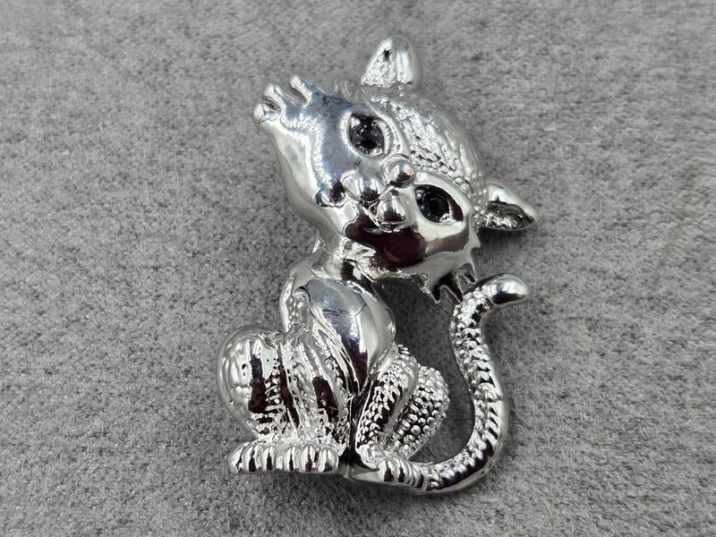 Брошка 25*37 мм колір срібло