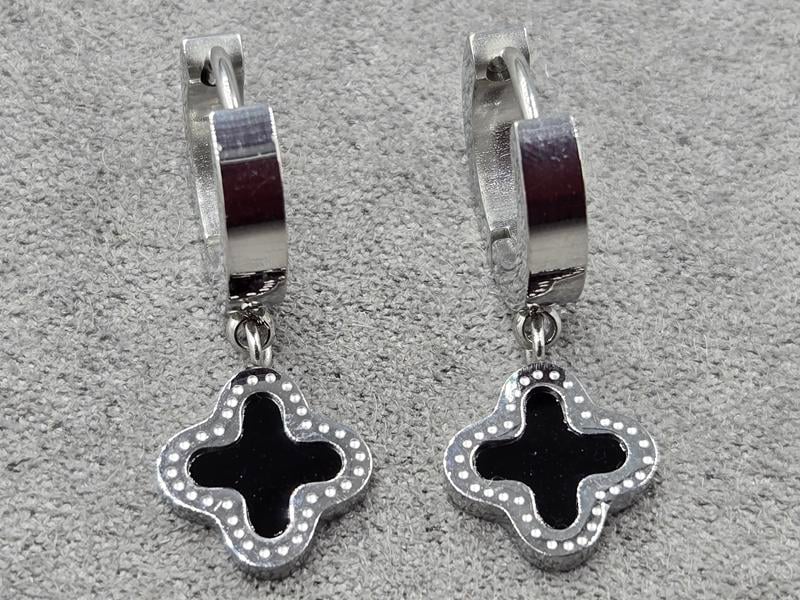 Сережки конюшина 10 мм висота 26 мм нержавіюча сталь