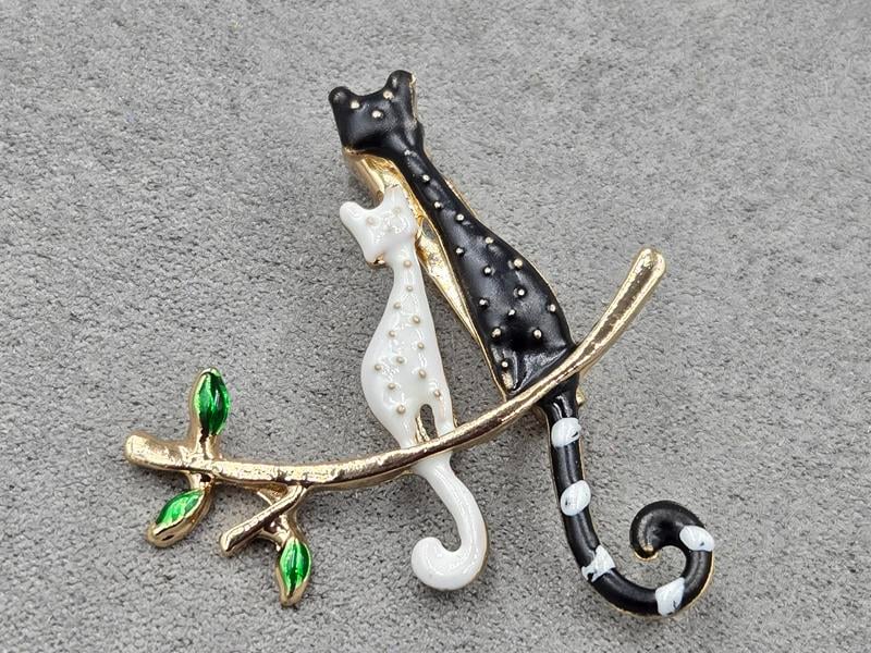 Брошка 45*40 мм колір золото