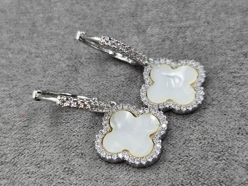 Сережки конюшина 16 мм висота 32 мм колір сталь (мед. сплав)