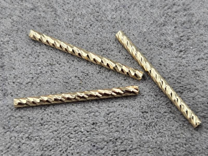 Трубочка 1,5*20 мм 10 шт колір золото (гіпоалергений сплав)