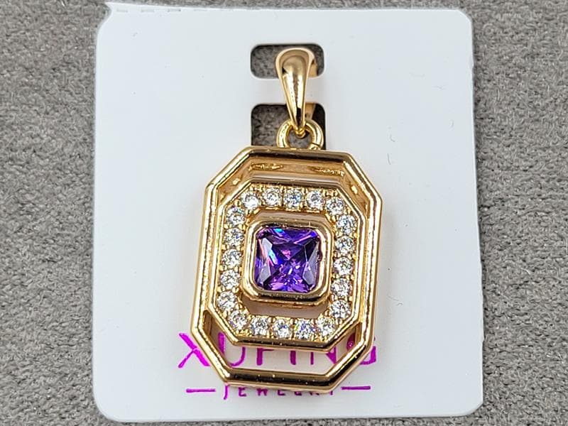 Кулон Xuping 14 мм висота 27 мм з аметистовим стразом колір 18к
