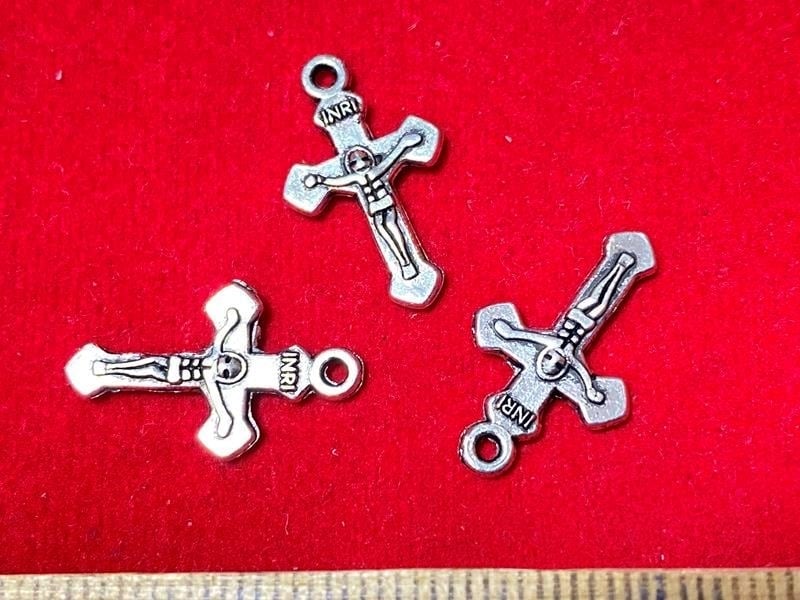 Підвіска хрест 42 грн металічна
